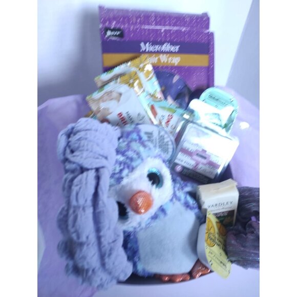 Beauty Self-Care Gift Box Set W/  Hair Wrap Face Masks  Cleansing Pads & Headban - Picture 3 of 8